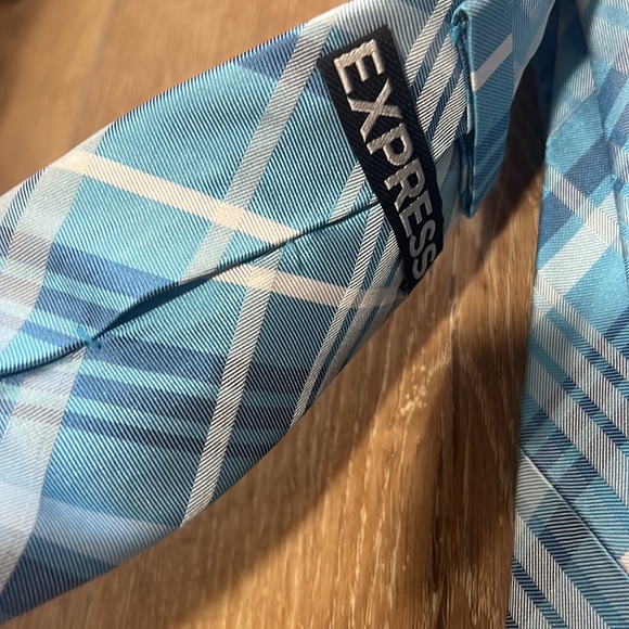 Bundle of 4 ties - Picture 5 of 8